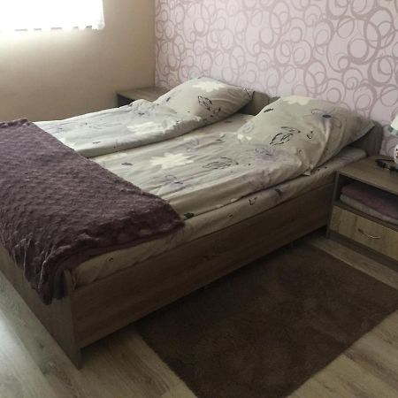 Private House Apartment Berehove  Luaran gambar