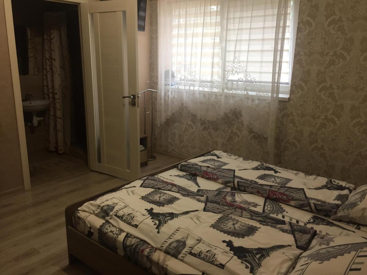 Private House Apartment Berehove  Luaran gambar
